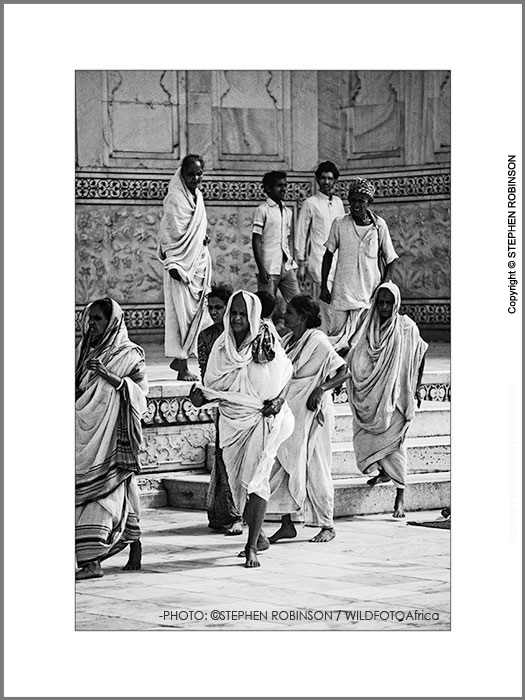 004_TIn.38BW-Taj-Mahal-Agra-India