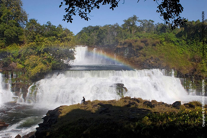 014_TZmN.7940-Kabwelume-Falls-Rainbow-&-Man-N-Zambia