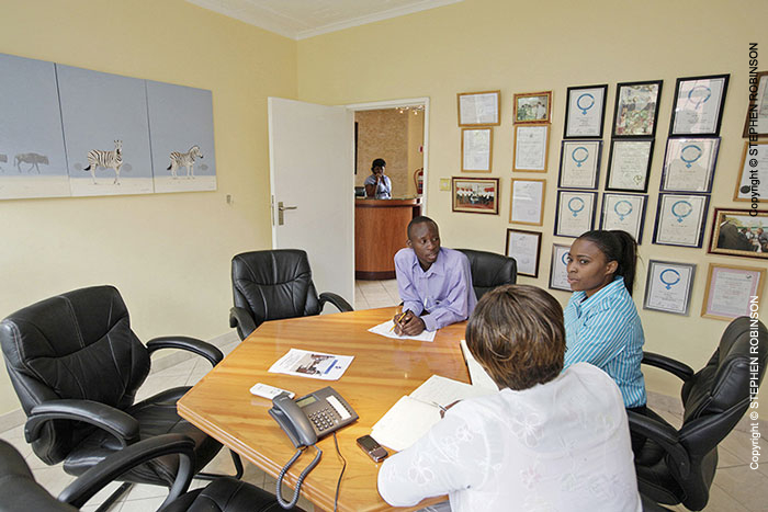 022_ECM.8180-Office-Meeting-Room-Zambia