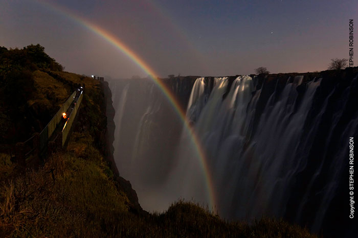 007_LZmS.3350-Lunar-Rainbow-Victoria-Falls-Zambezi-R-Zambia
