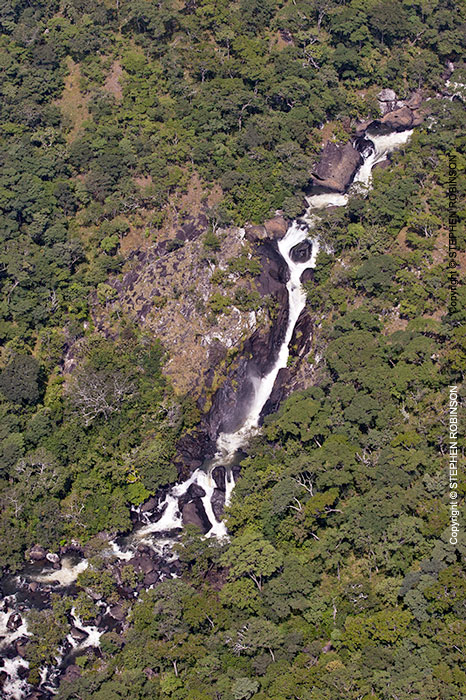 009_LZmN.1232V-Ceswa-Falls-Mutinondo-River-N-Zambia