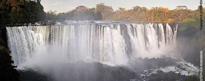 024_LZmL.78523-Lumangwe-Falls-N-Zambia