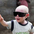 048[rev1]_PAlZm_10529-Christopher-[age2]-gets-his-first-sunglasses