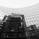 008_ArcUk.2795BW-Lloyd's-Building-reflected-in-Willis-Building-London