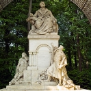 005_TDe.1904V-Richard-Wagner-memorial-Berlin
