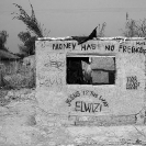 024_CZmA.9012BW-African-Sign-Art-Money-Has-No-Friendship