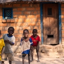 029_PZmNW.8539-African-Painted-House-&-Children#2-Zambia