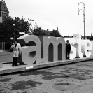 059_UNl.1150-Tourists-Amsterdam