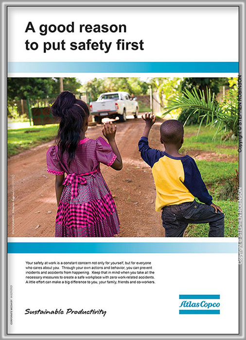 028_PZmCb.5591-Corporate-Safety-Campaign-Exhibition-100cm