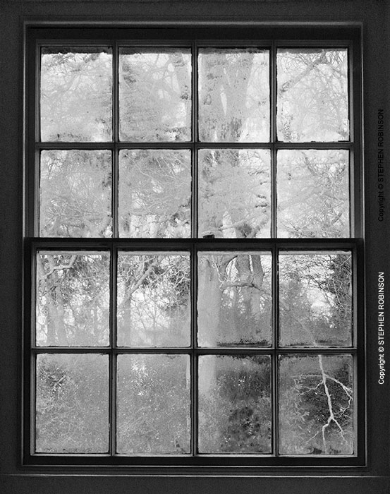 019_Abs_96441BW-English-Window