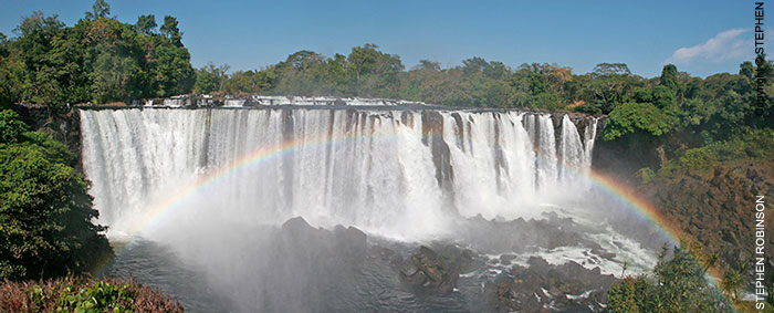011_TZmN.78856-Lumangwe-Falls-with-figure-N-Zambia