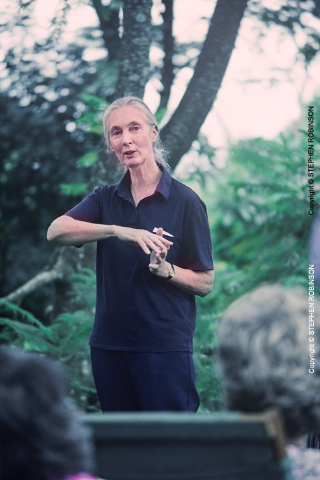 015_MApCG_79V-Jane-Goodal-portrait-lecturing-in-Africa
