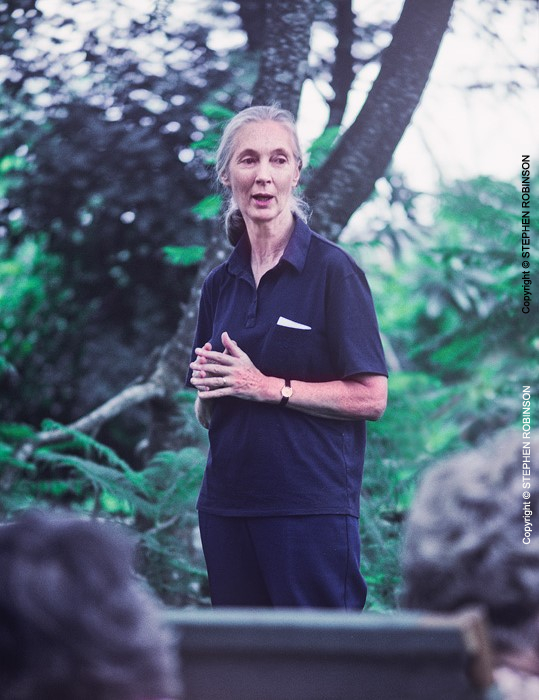 016_MApCG_80V-Jane-Goodall-portrait-lecturing-in-Africa