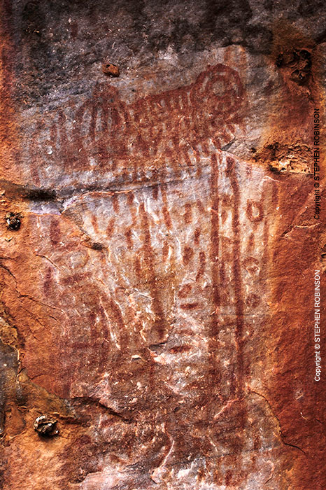 008_RAZm.8053V-Iron-Age-Rock-Art-Kundabwika-Zambia