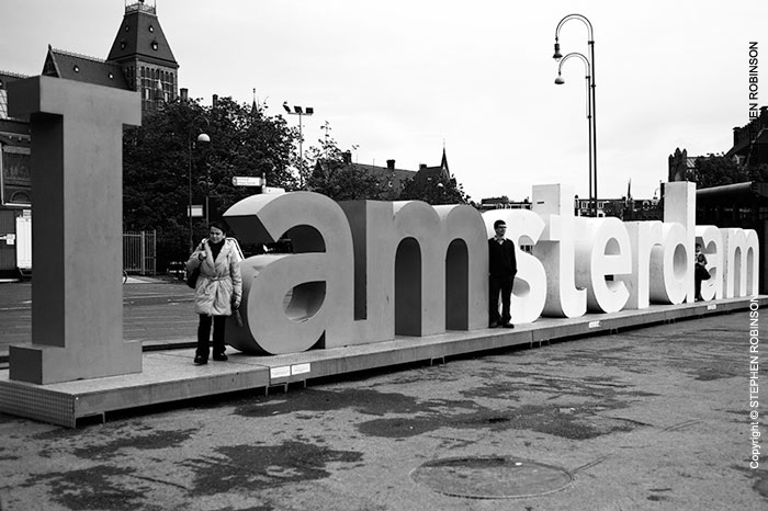 059_UNl.1150-Tourists-Amsterdam